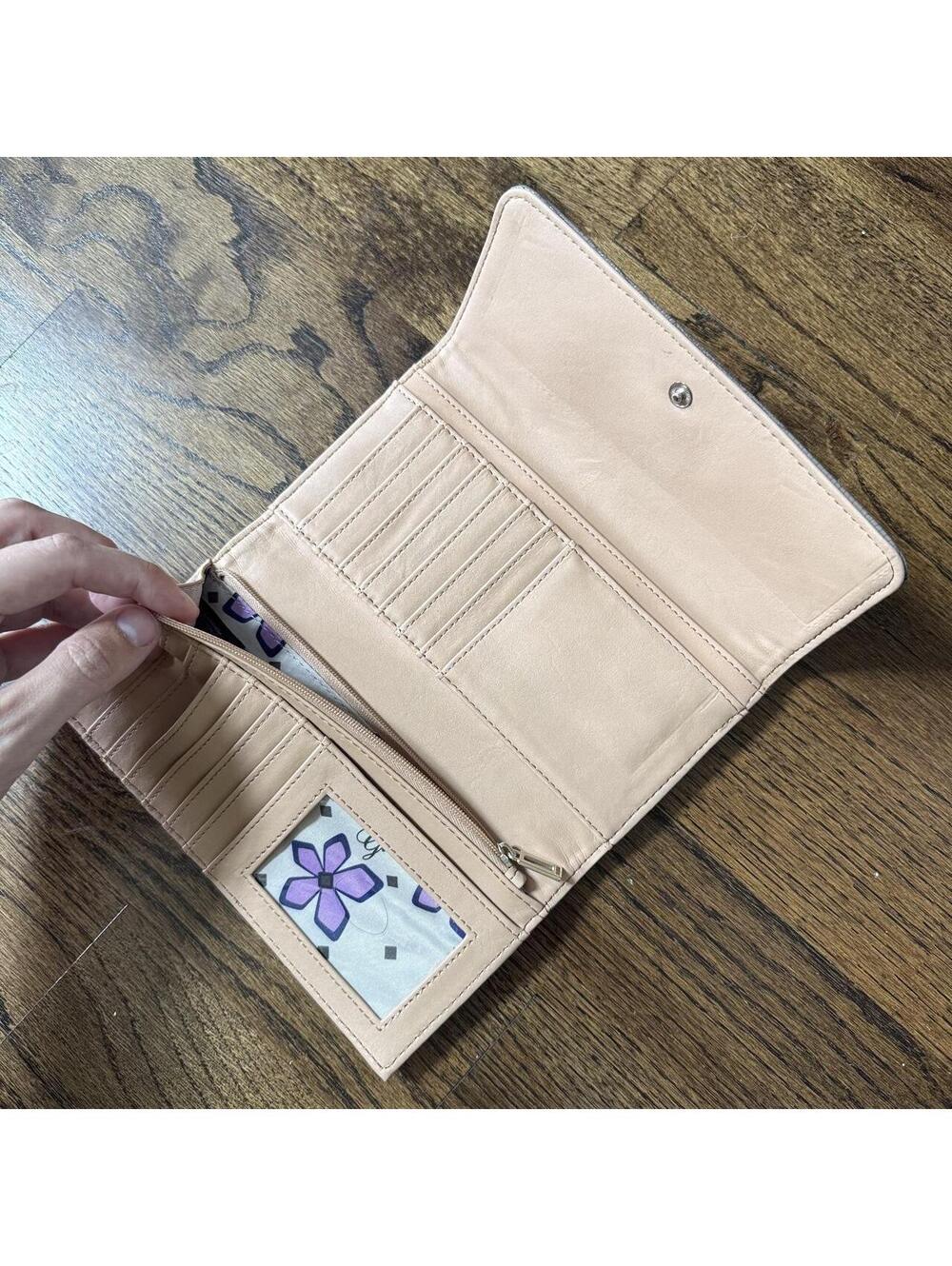 Y2K Guess Monogram Wallet ✨ - Picture 5 of 8